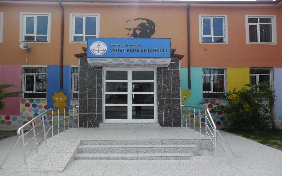 Vedat Kora Ortaokulu