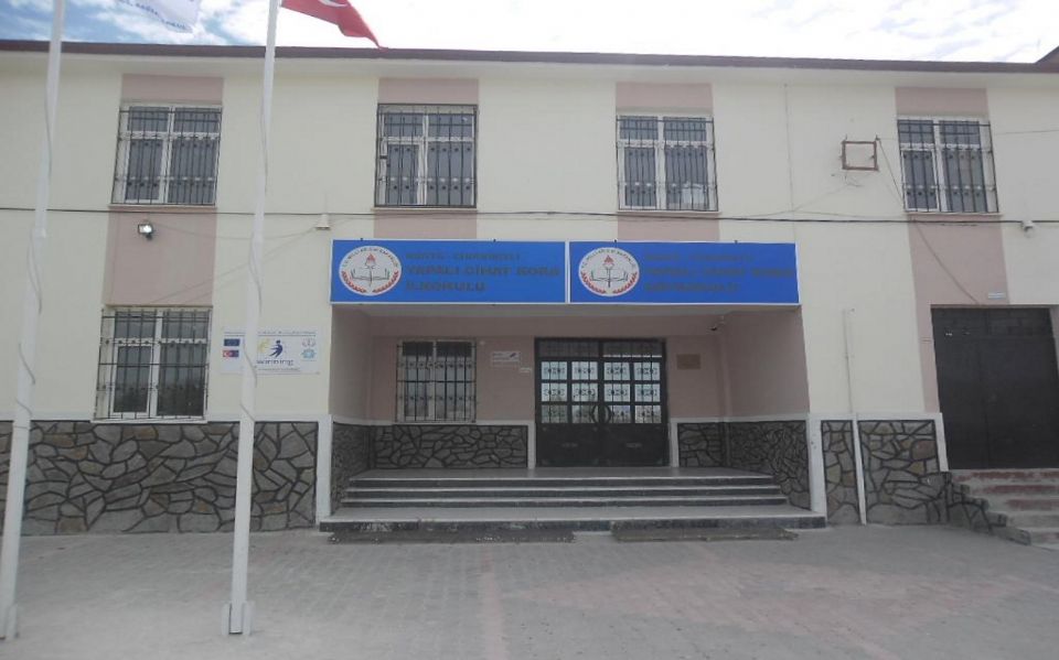 Yapal� Cihat Kora �lkokulu-Ortaokulu